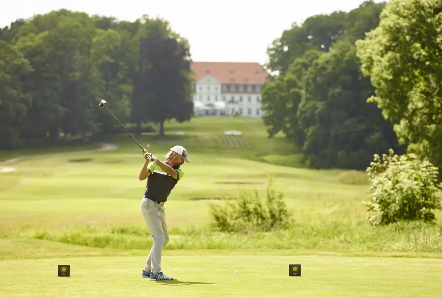 Mecklenburg-Vorpommern ist eine Golfregion mit anspruchsvollen Plätzen und vielen Möglichkeiten ergänzender Freizeitgestaltung.