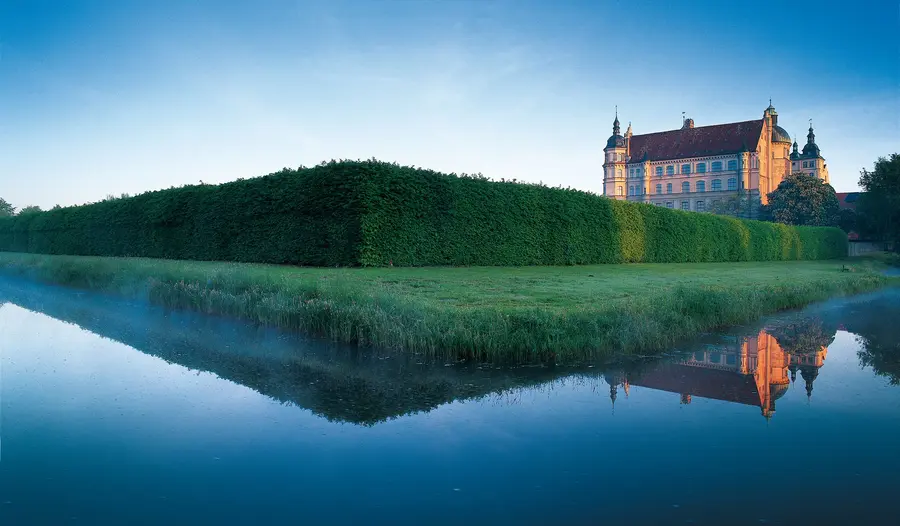 Das Schloss Güstrow lädt zum herbstlichen Rendezvous