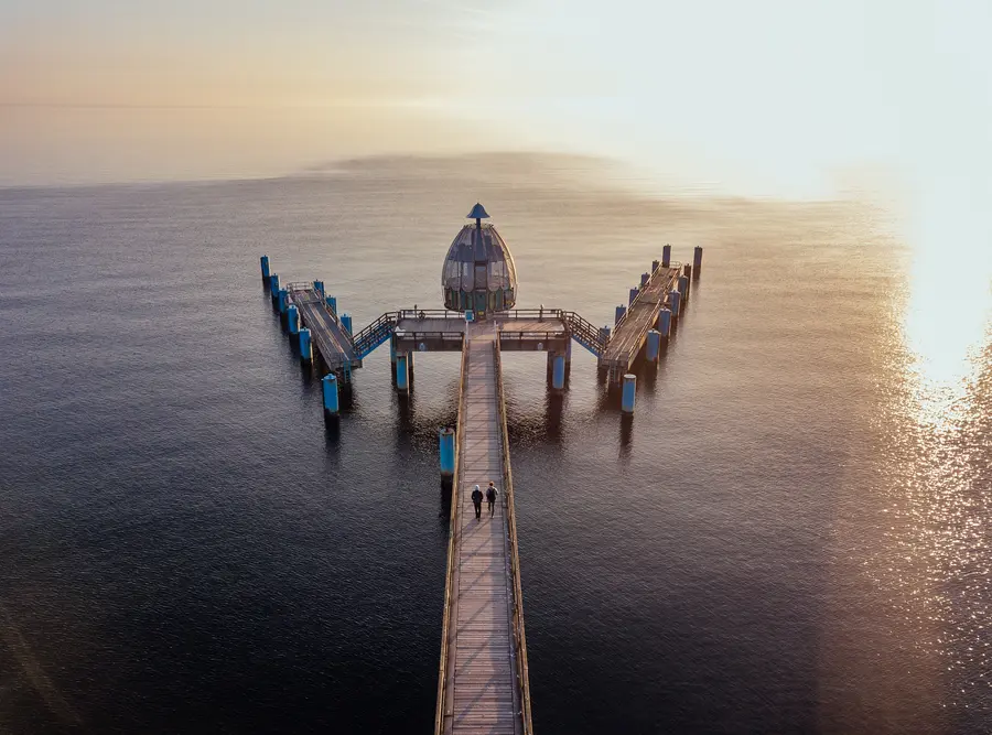 Ideal für einen Spaziergang im Herbst: die Seebrücke in Sellin Ideal für einen Spaziergang im Herbst: die Seebrücke in Sellin