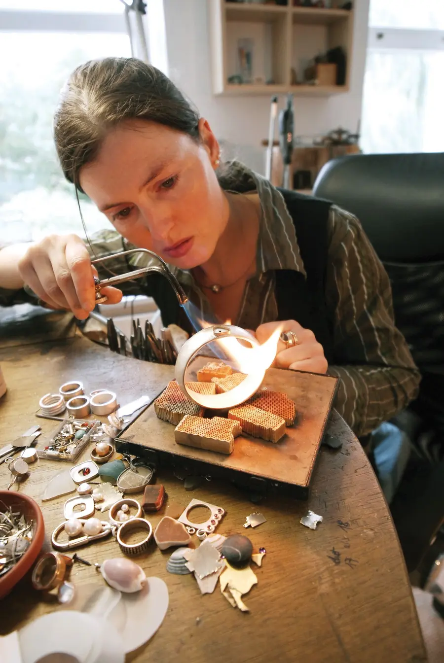 Künstler bei der Arbeit;