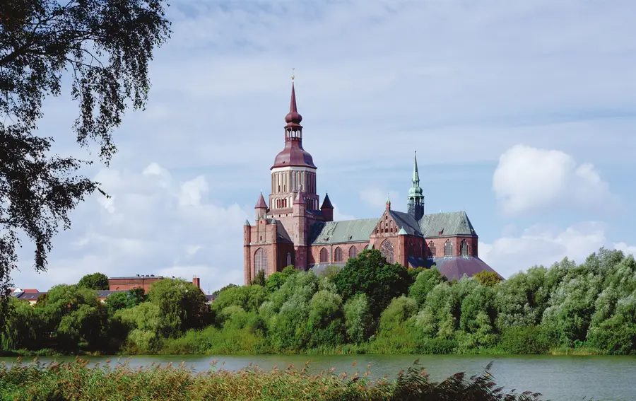 Blick auf St.-Marienkriche in Stralsund Blick auf St.-Marienkriche in Stralsund