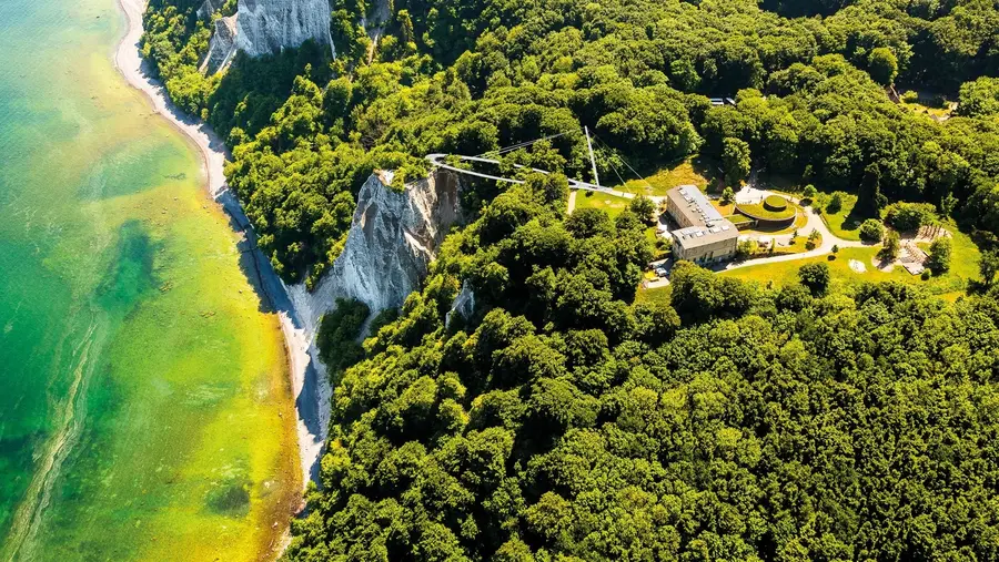 Fotomontage Skywalk im Nationalpark Jasmund Fotomontage Skywalk im Nationalpark Jasmund