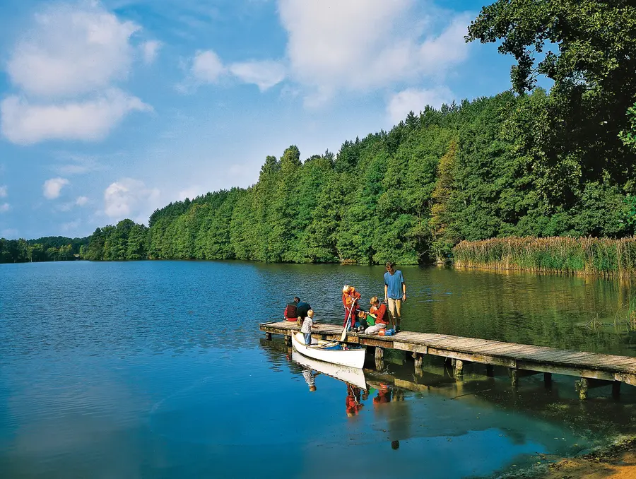 Kanu_Picknick.jpg Kanu_Picknick.jpg