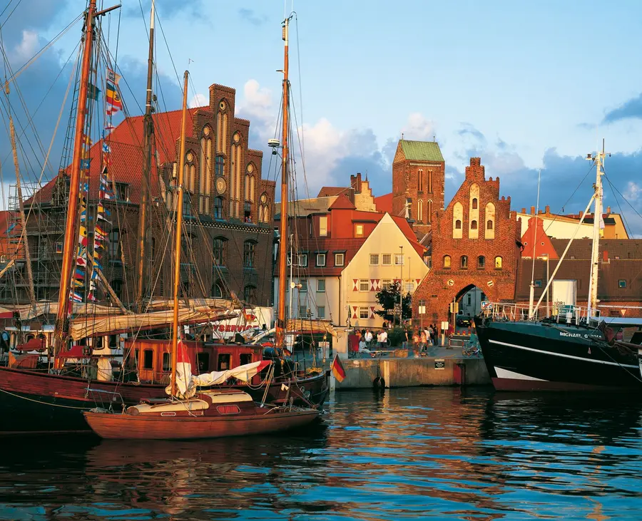 Alter Hafen in Wismar Alter Hafen in Wismar