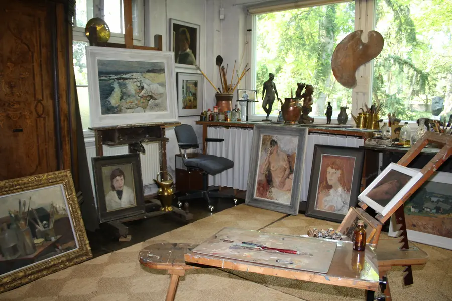 Einblick in das Atelier Niemeyer-Holsteins Einblick in das Atelier Niemeyer-Holsteins
