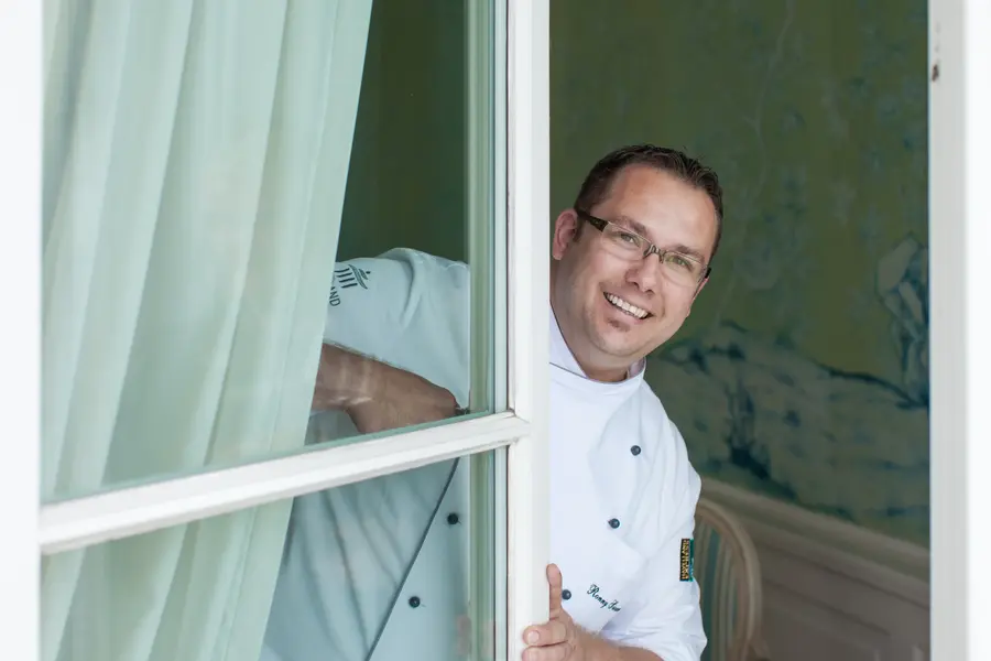 Ronny Siewert – Sternekoch des Friedrich Franz Gourmetrestaurant im Grand Hotel Heiligendamm Ronny Siewert – Sternekoch des Friedrich Franz Gourmetrestaurant im Grand Hotel Heiligendamm