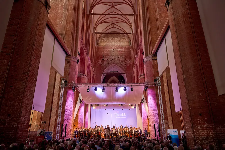 Am 14. Juni werden die Festspiele Mecklenburg-Vorpommern in der Wismarer St.-Georgen-Kirche mit einem Konzert eröffnet.