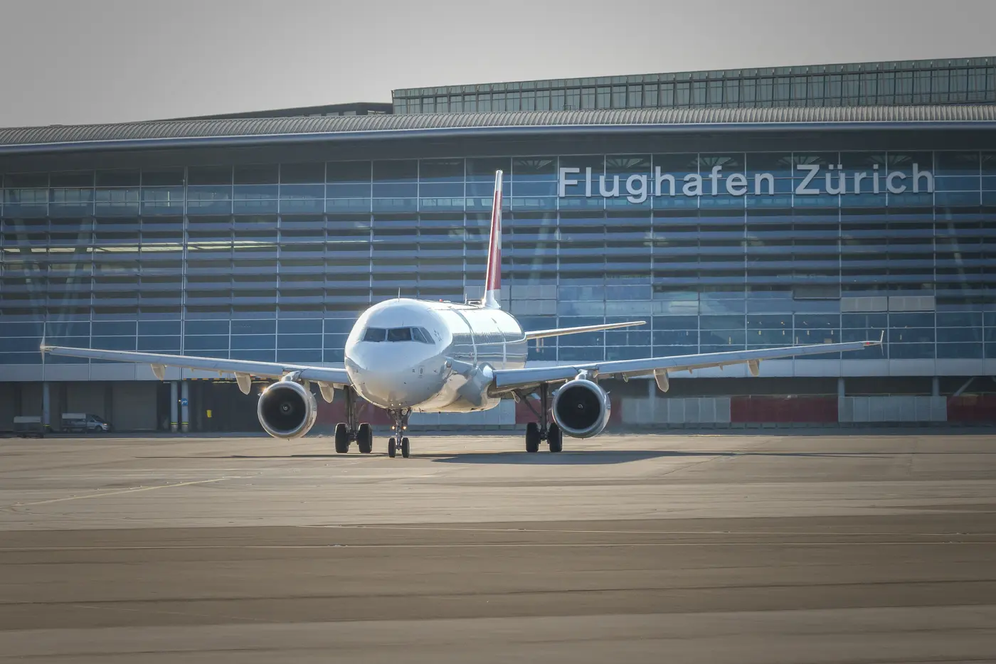 Flughafen_Zürich.jpg