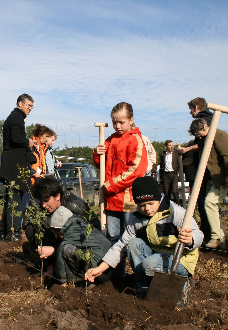 Pflanzaktion im Klimawald