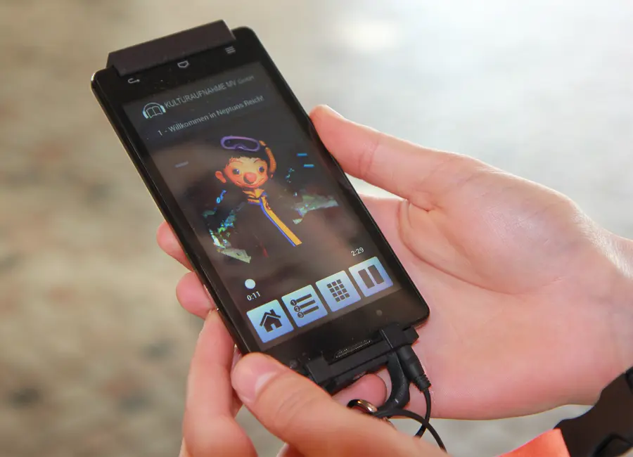 Tiefseetauscher Jaques lotst kleine Gäste durch Ozeaneum und Meeresmuseum