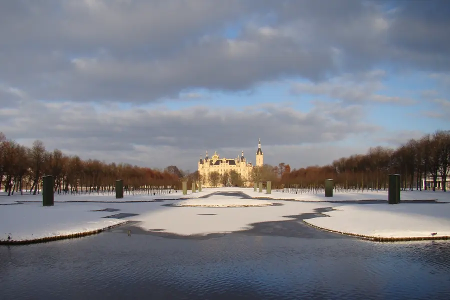 Blick auf den winterlichen Schlossgarten in Schwerin, Foto:Christina Korr/ Stadtmarketing Schwerin