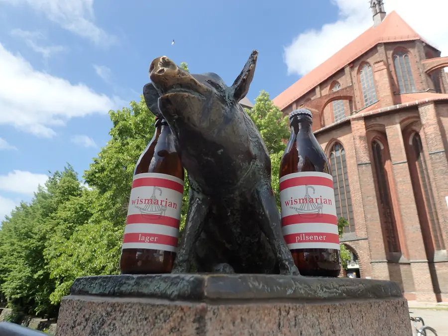 In Wismar und Umgebung wird ein neues Bier angeboten, das an Brautraditionen in der Hansestadt anknüpfen soll. In Wismar und Umgebung wird ein neues Bier angeboten, das an Brautraditionen in der Hansestadt anknüpfen soll.