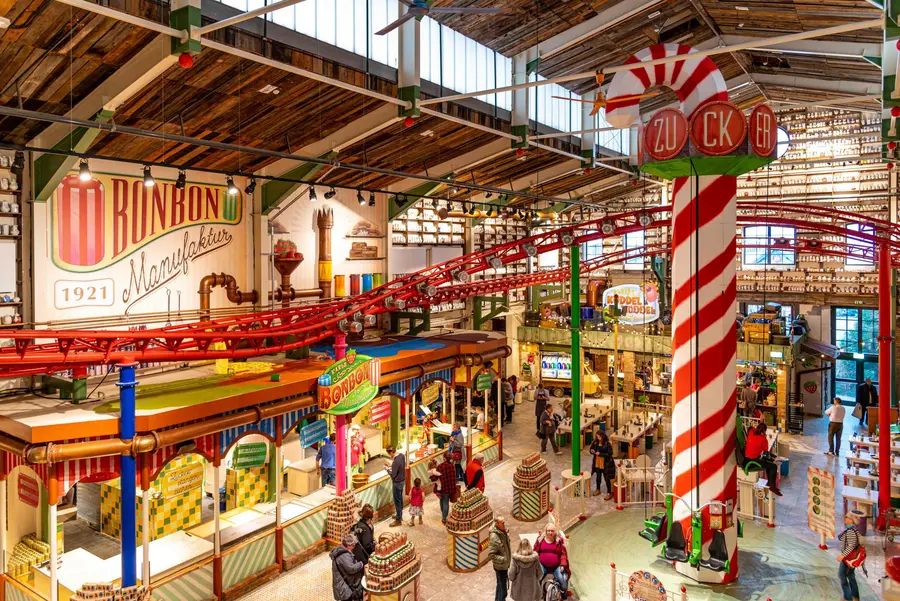 Das neue „Bonbon-Land“ in Karls Erlebnis-Dorf in Rövershagen von Robert Dahl, der in diesem Jahr mit dem Tourismuspreis des Landes ausgezeichnet wurde.