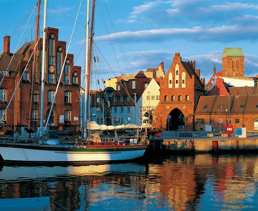 In den Alten Hafen von Wismar segelte schon Graf Orlok in "Nosferatu"